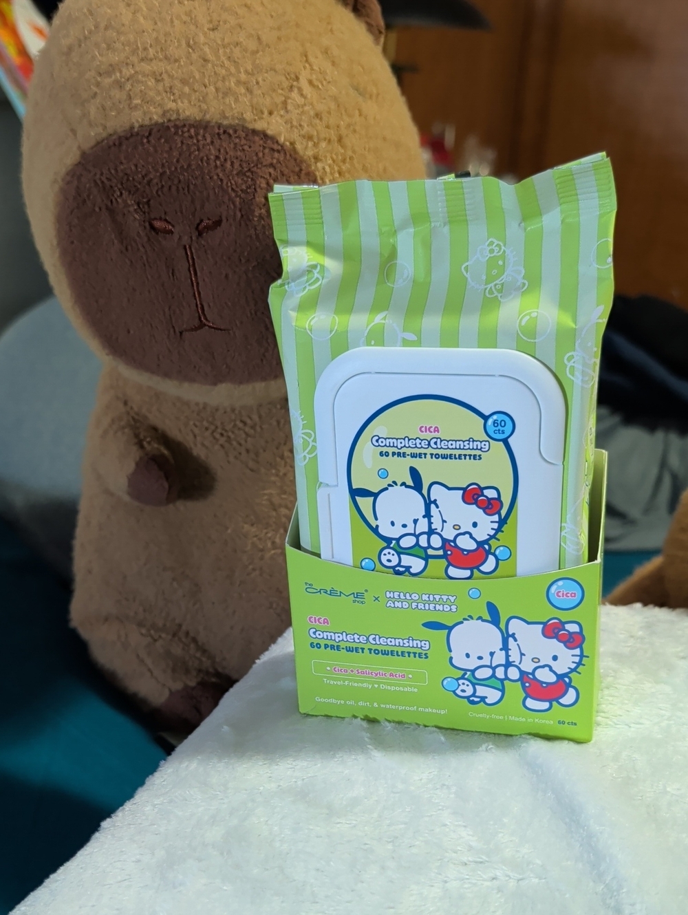 Crème Shop x Hello Kitty and Friends Cica Complete Cleansing Towelettes